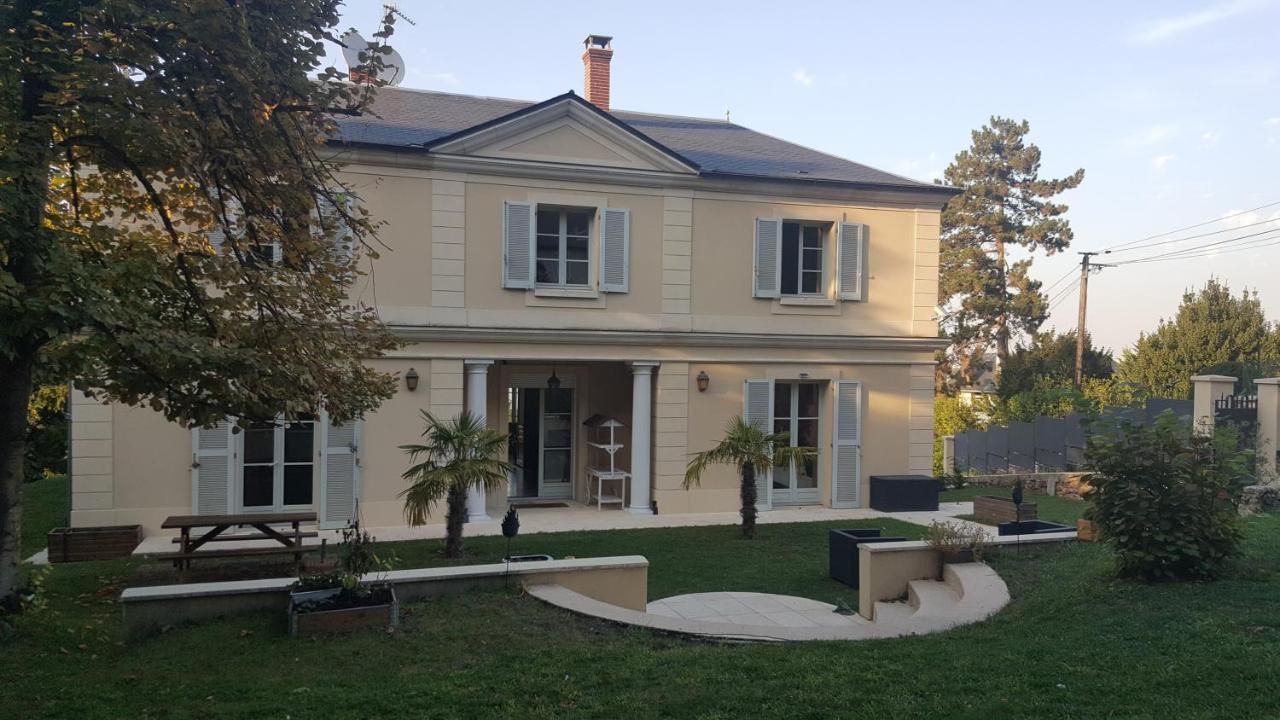 La Source De Bougival Apartment Exterior photo