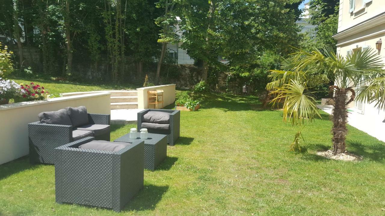 La Source De Bougival Apartment Exterior photo
